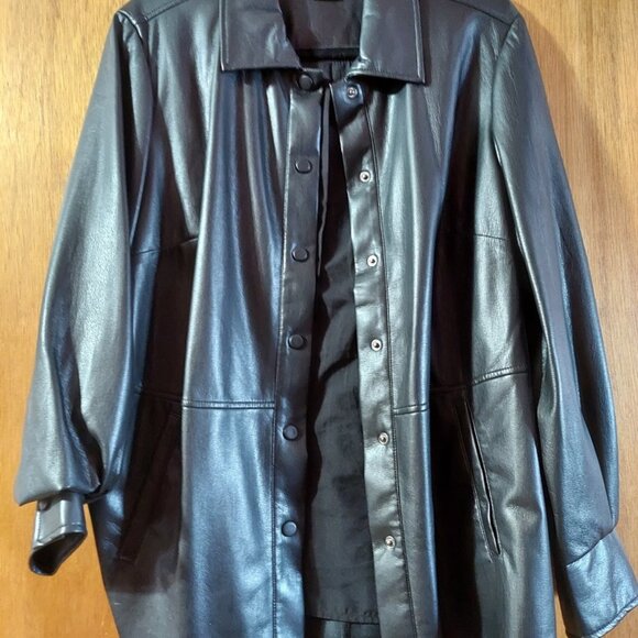 NWOT Chico's Black Faux Leather Shacket size 2 (12/14) - Picture 1 of 1